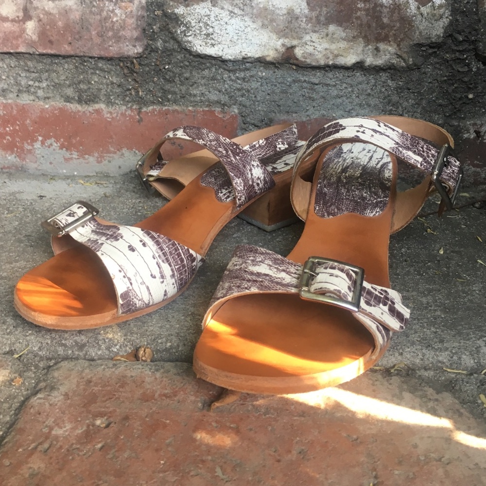 A Détacher Ramona Serpent Sandals - Picture 2 of 3